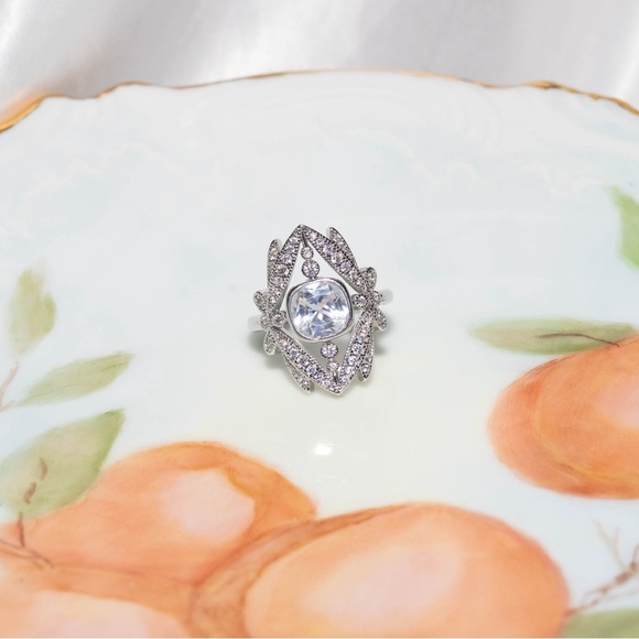 ✨Anthropologie Victoria Dragonflies Ring - Picture 4 of 8